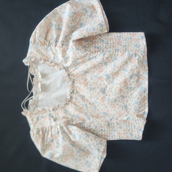 Levi's Peasant Crop Top - Picture 8 of 14